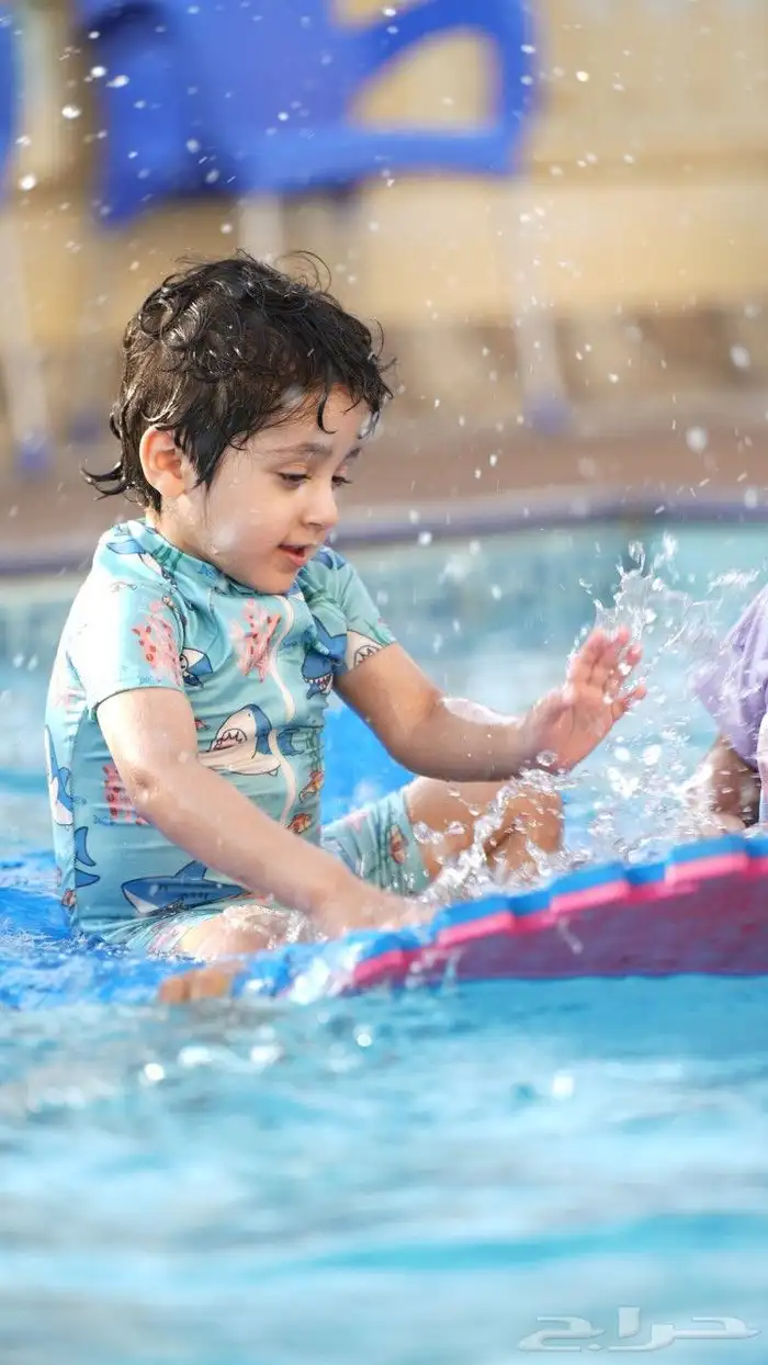 مدرب سباحه 1
