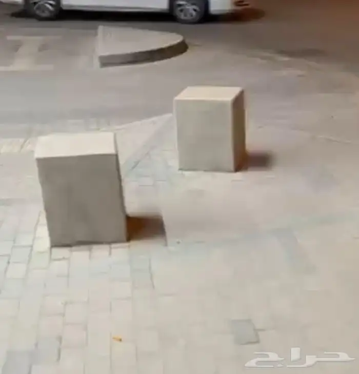 منتجات خرسانيه مصدات سيارات 2