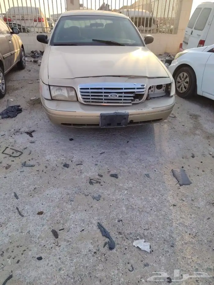 تشليح الشهري لبيع قطع غيار الفورد الأمريكي فكتوريا و ماركيز 0