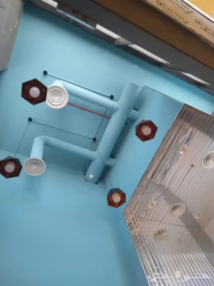 ثلاجات عرض وتكييفات مركزيه 0