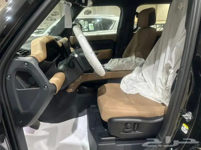 لاند روفر ديفيندر HSE 2025 3