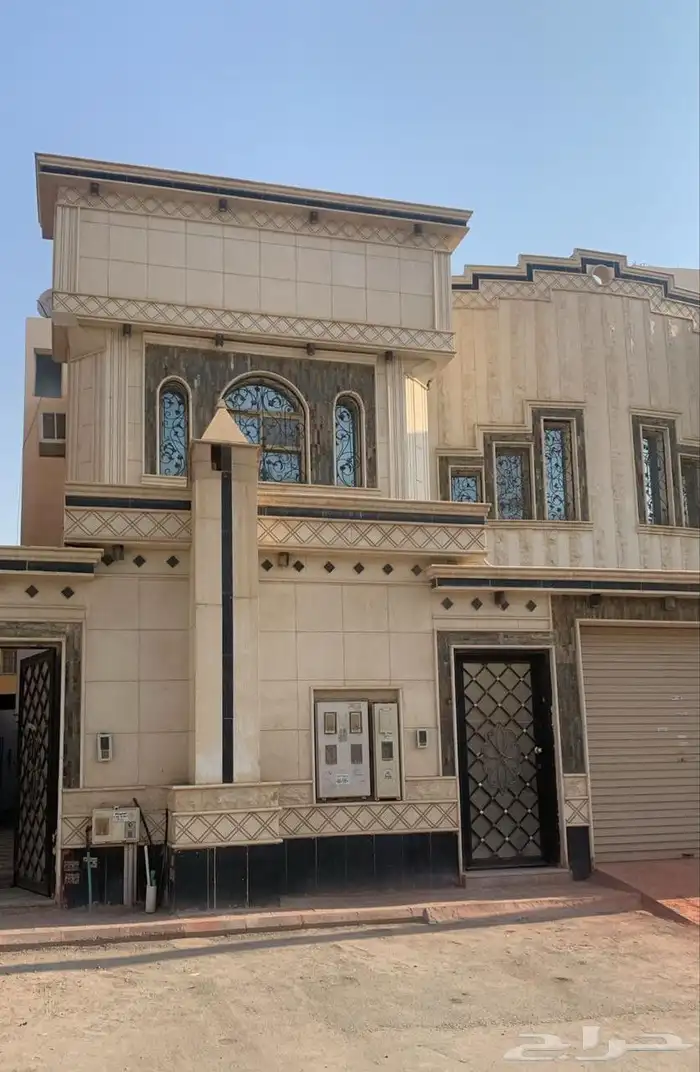 دور للبيع في حي الجنادرية 0