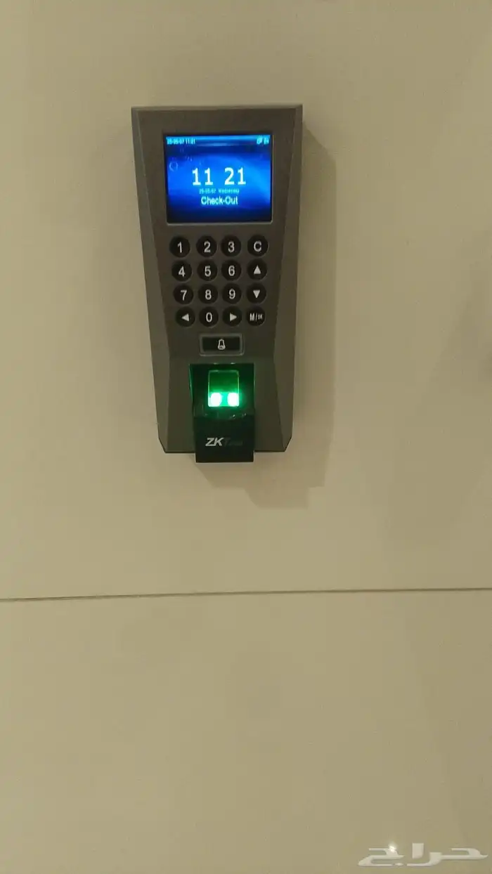 جهاز اكسس كنترول . جهاز قفل الباب 0