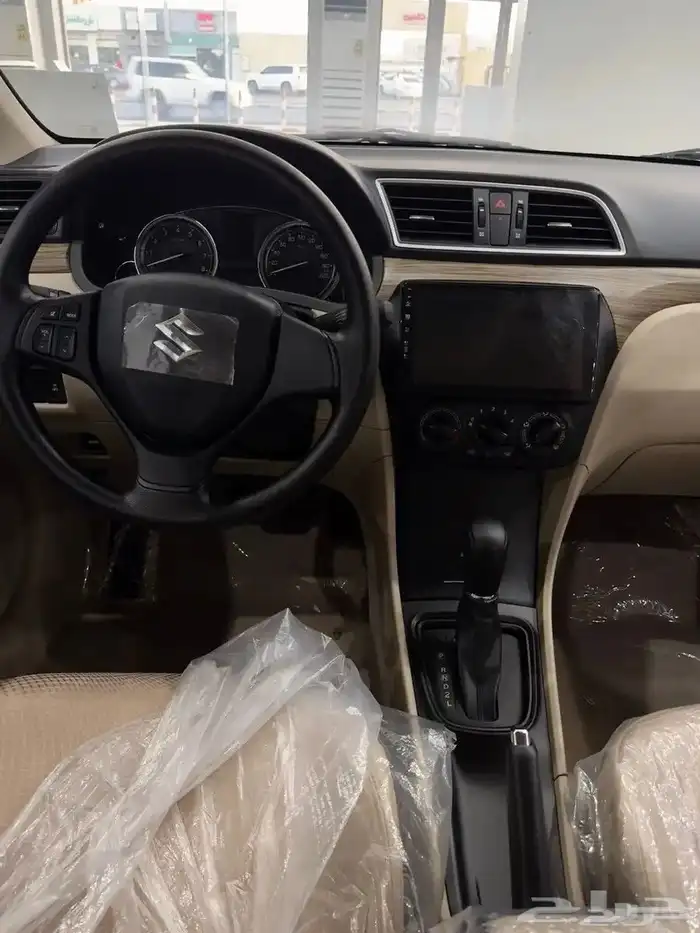 سوزوكي سياز GL موديل 2025 بسعر طيب 14