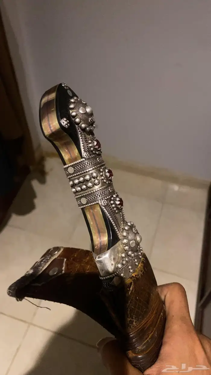 جنبية للبيع 1