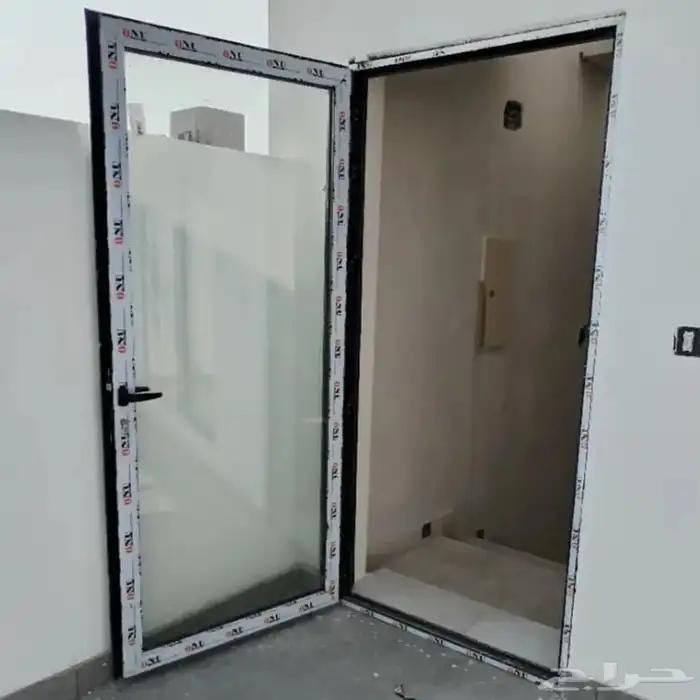 فني المنيوم ابواب وداريش ومطابخ وتركيب شفاطات وفلاتر 0