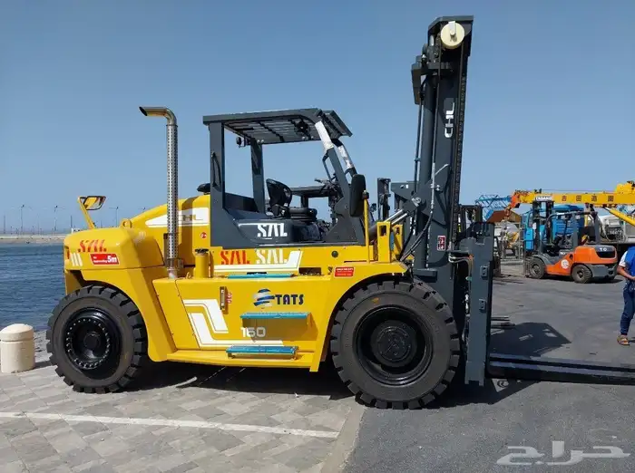 ابو فارس لجميع المعدات الثقيله للايجار يومي شهري سنوي الرياض 0