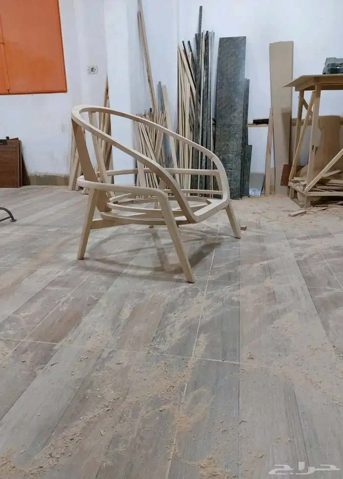 انا معلم نجار كنب الجنسيه يمني 0