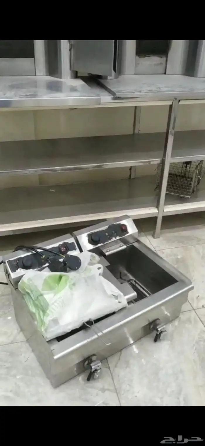 مطعم .. للبيع على السوم البيع سمح 5