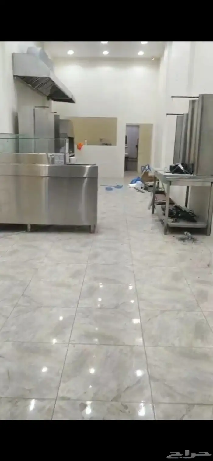 مطعم .. للبيع على السوم البيع سمح 0