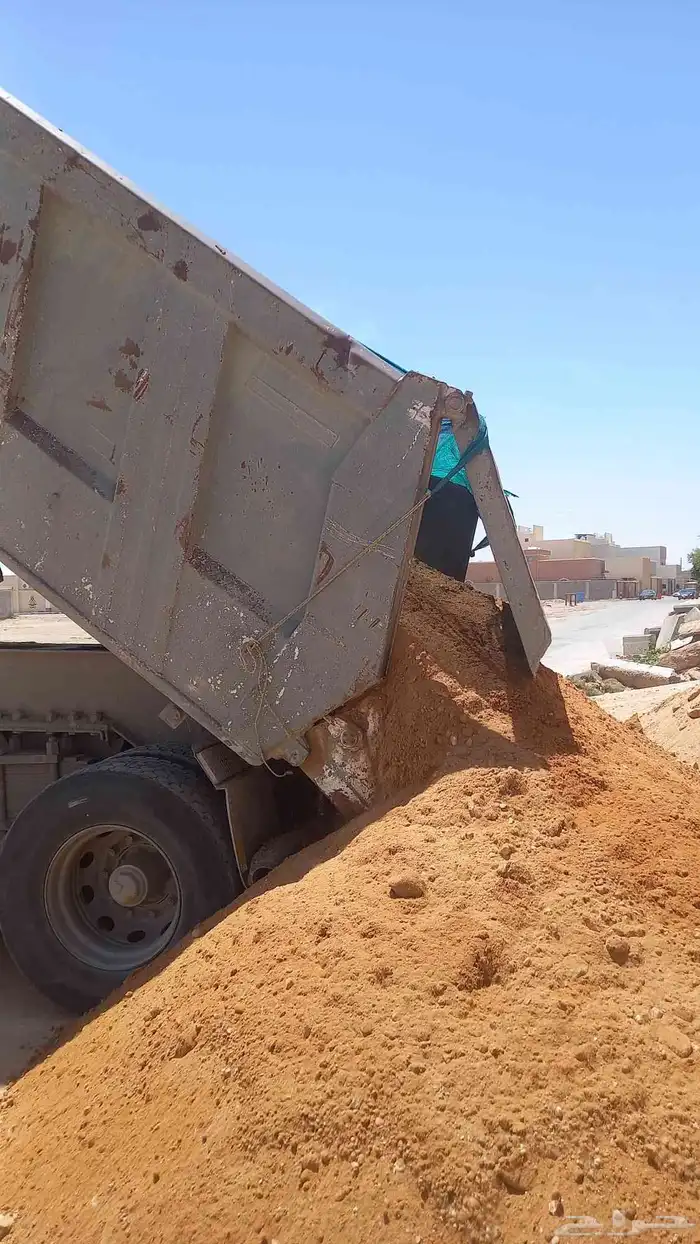 يوجد بكات للايجار شغل دفان وتسويه نظافه وتعبت حاويات 3
