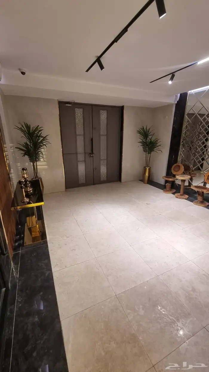 شقه للبيع في حي الروضه جده 4 غرف 7