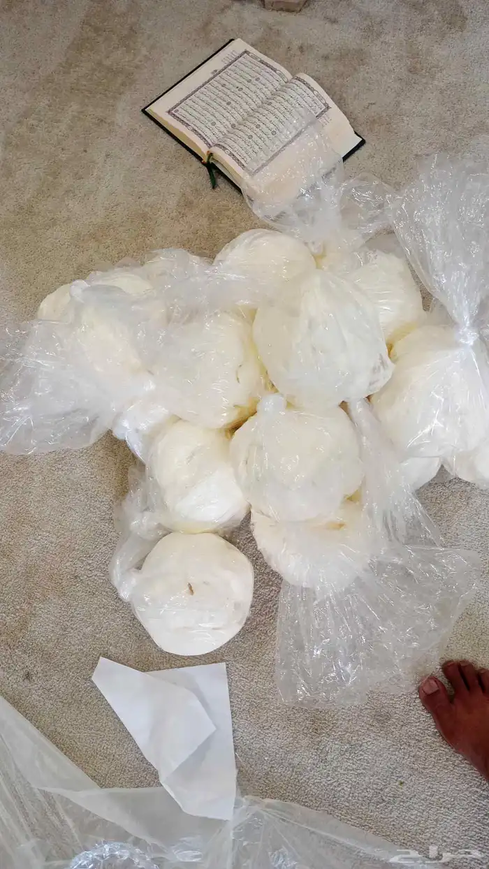 يوجد لدينا زبده غنم وبقل خالي من الشوائب مشروطه 2