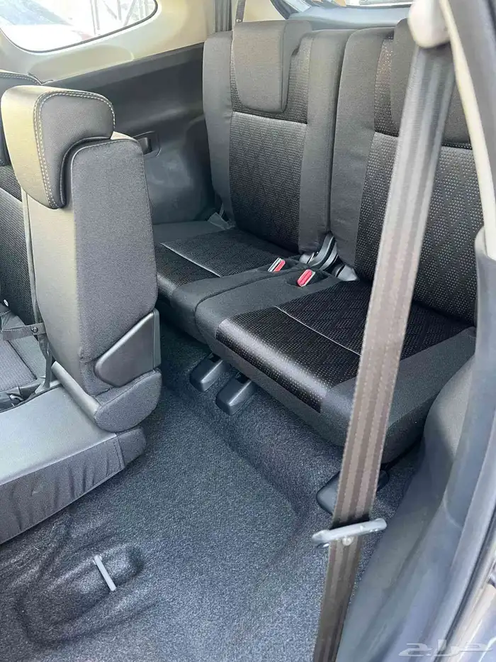 تويوتا فيلوز GLX بنزين 2025 كاش وتقسيط 17