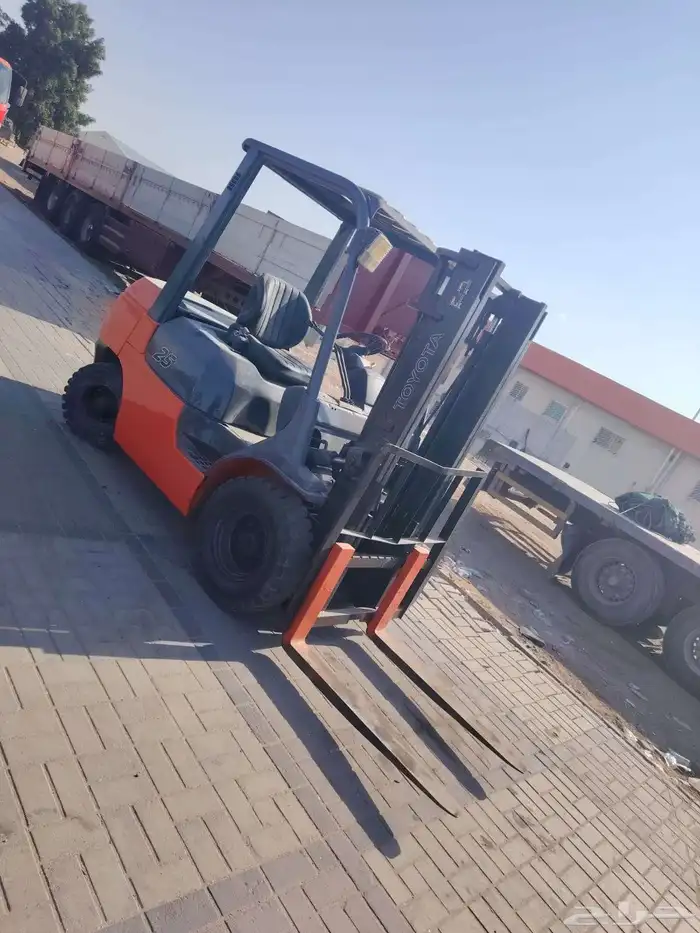 سيزر لفت للايجار  رافعات شوكيه للايجار  مان لفت للايجار 8