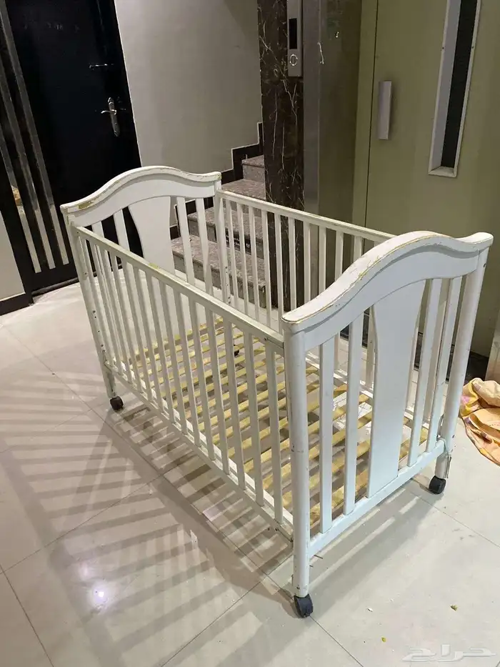 سرير اطفال  عربة 0