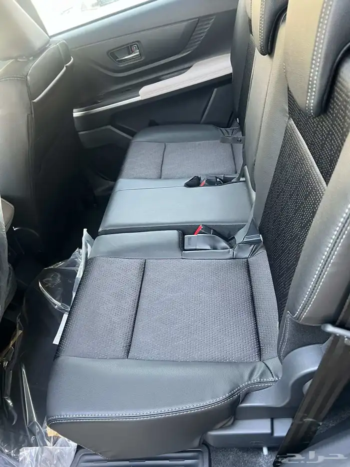 تويوتا فيلوز GLX بنزين 2025 كاش وتقسيط 18