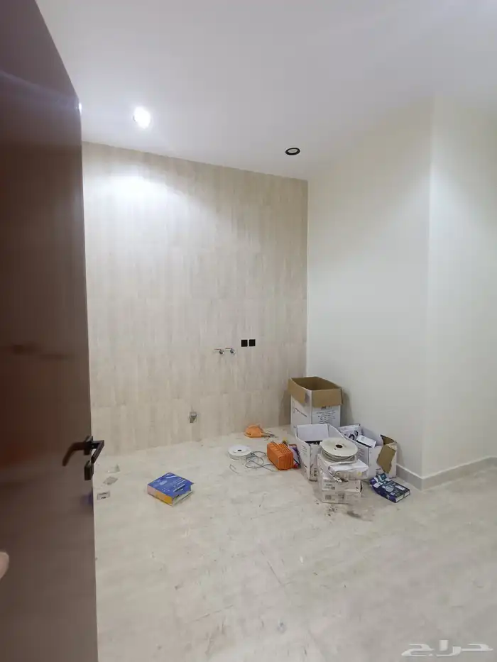 للبيع ادوار ارضيه وعلويه مدخل مستقل تشطيبات Vib 7