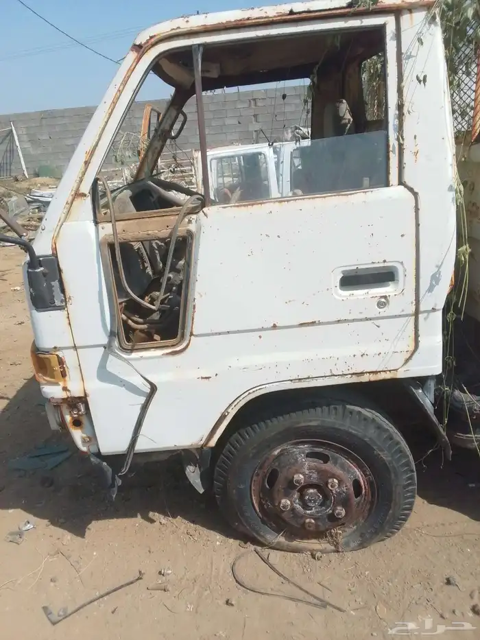 قطع غيار قلاب دهاتسو قديم 1