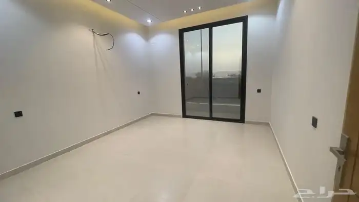 شقه للايجار بإطلالة مميزة 6