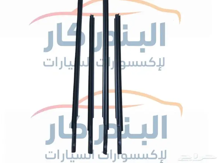 مساطر زجاج يارس 2006-2013 اسود 1