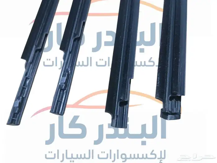 مساطر زجاج يارس 2006-2013 اسود 2