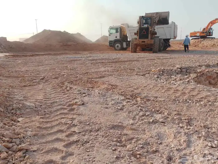شيول وقلاب و تريلا مسح ارضيات ترحيل حجر دفان 0