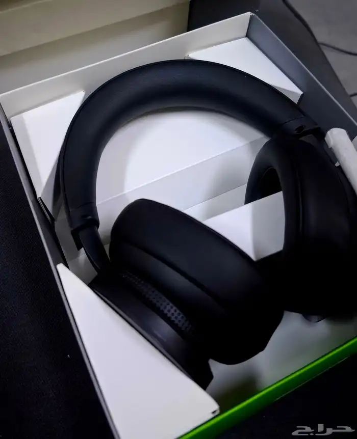 سماعة Xbox اللاسلكية الأصلية بحالة شبه جديدة في الظهران 3