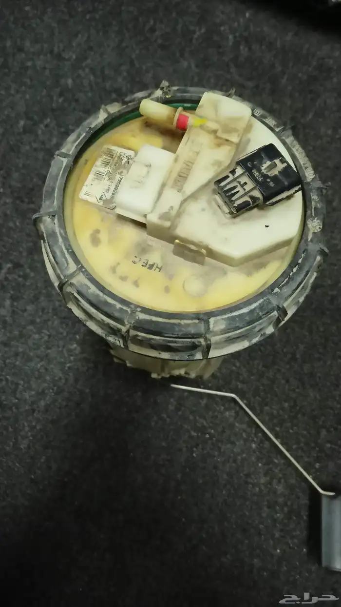 قطع غيار رينو 2012 طرمبه بنزين  بخاخات مع المسطره 3