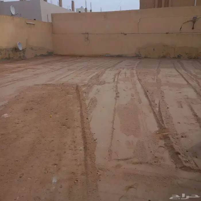 يوجد بكات للايجار شغل دفان وتسويه نظافه وتعبت حاويات 1
