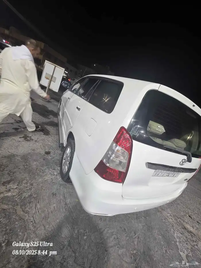Toyota Innova 2013 1