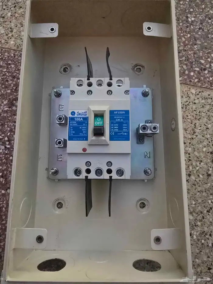 قاطع الفنار 100 أمبير نظيف جدا 5