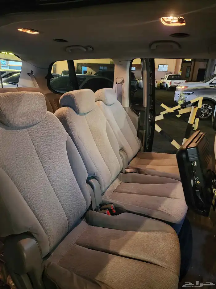 كيا كرنفال موديل 2009 19