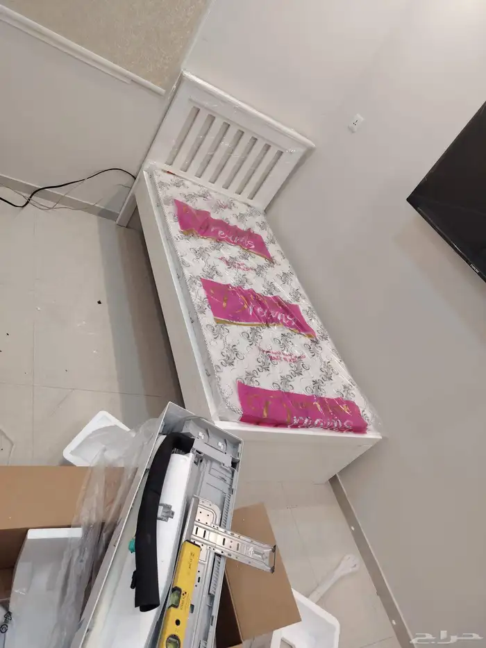 سرير 1