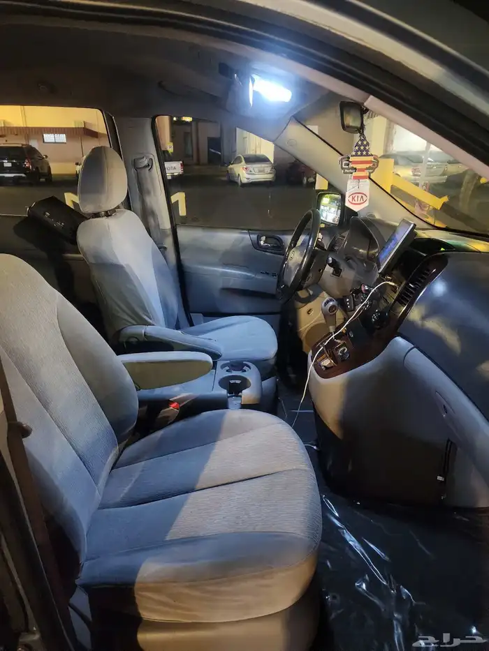 كيا كرنفال موديل 2009 15