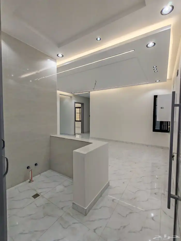 للبيع روف ببايكه سياره ودرج خارجي مع ملحق بسعر 650 الف 24