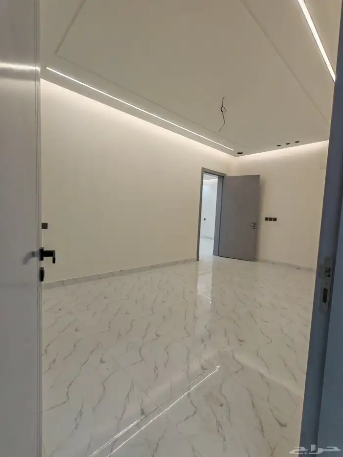 للبيع روف ببايكه سياره ودرج خارجي مع ملحق بسعر 650 الف 7