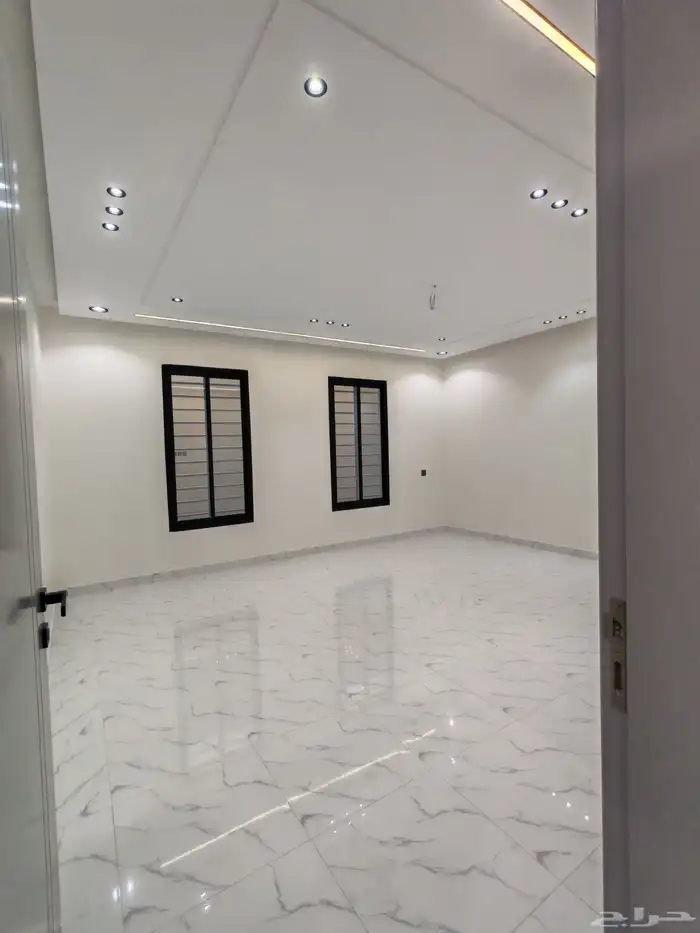 للبيع روف ببايكه سياره ودرج خارجي مع ملحق بسعر 650 الف 14