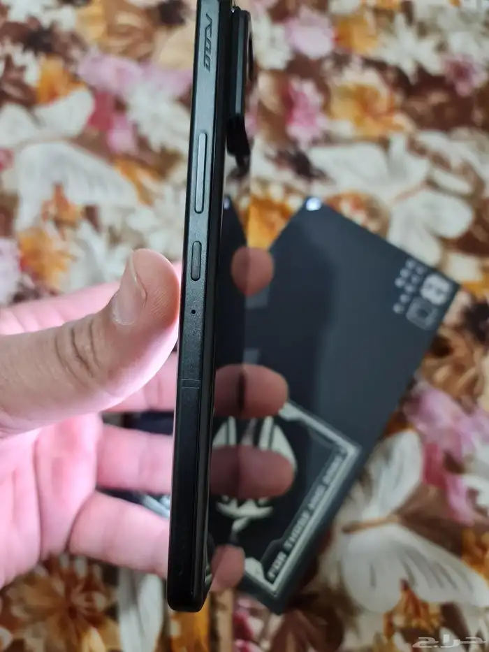 جوال ASUS ROG PHONE 8 SERIOUS 4
