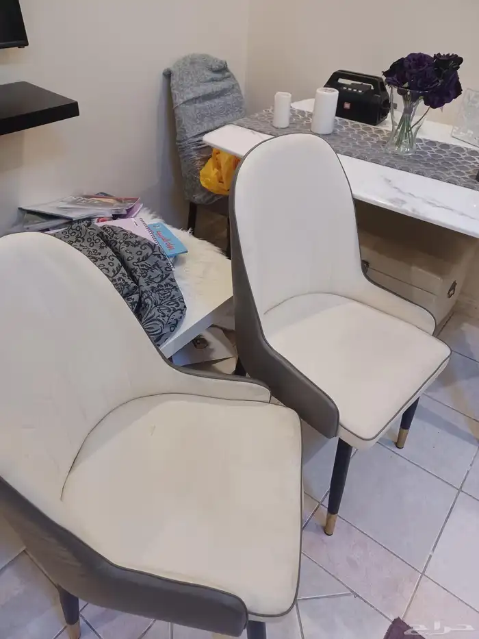 طاوله طعام 4 كراسي نظيفه اكياس للكراسي ب 250 من الاخر 6