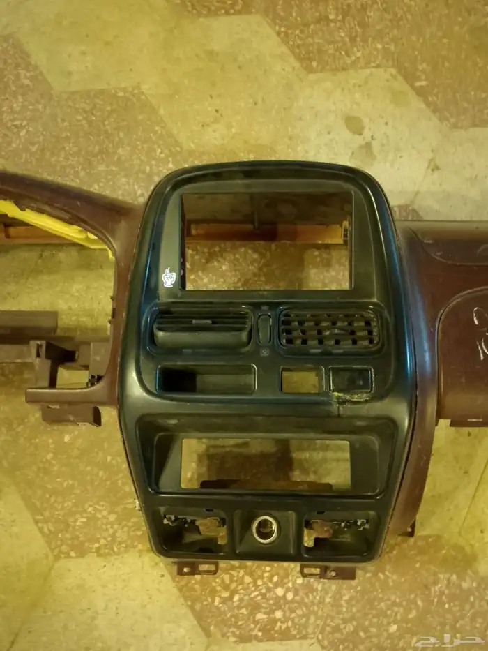 هدرز وقشرة وقطع نيسان مستعمل 5