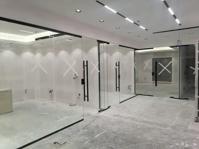 زجاج سكريت قواطع مكاتب 1