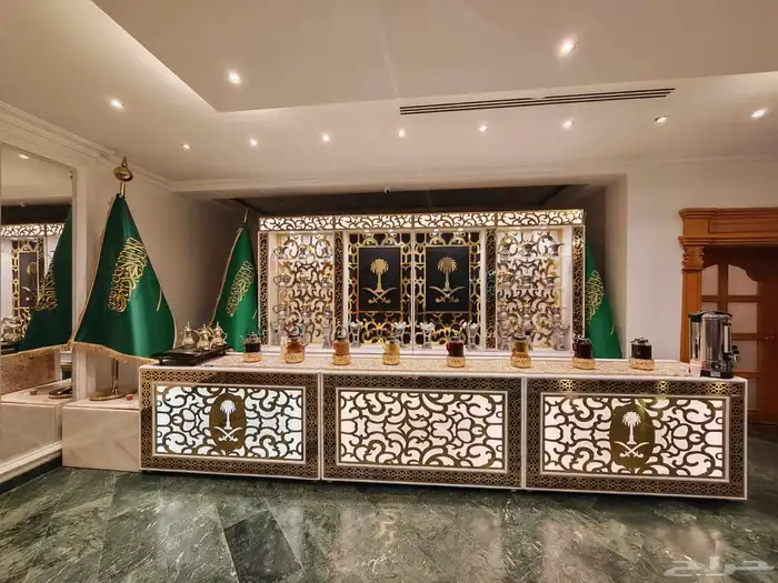 تأجير عقود لمبات وخيام أوروبية وحواجز وممرات وليزرات وكشافات 3