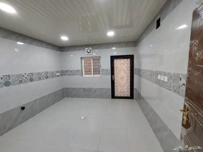 للبيع شقه تمليك ارضيه حي النور بالدمام جديده 550 الف 6