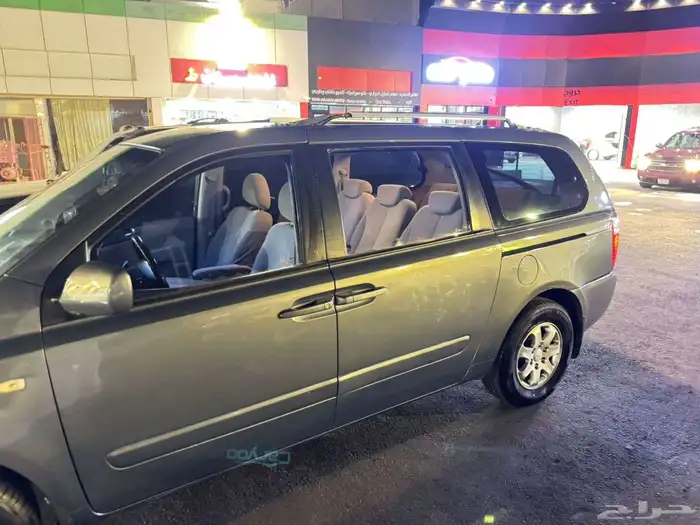 كيا كرنفال موديل 2009 20