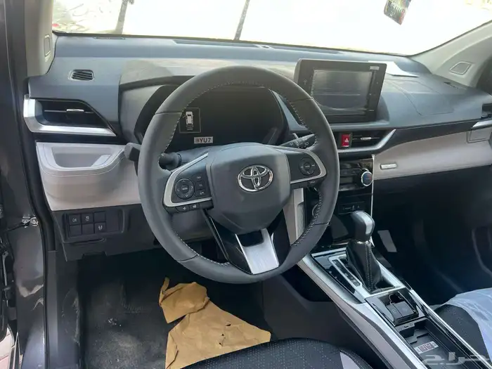 تويوتا فيلوز GLX بنزين 2025 كاش وتقسيط 14