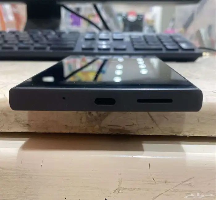 اسم الجهاز C611 الذاكرة 256GB الرام 16GB مدد الاستخدام 2 شه 1