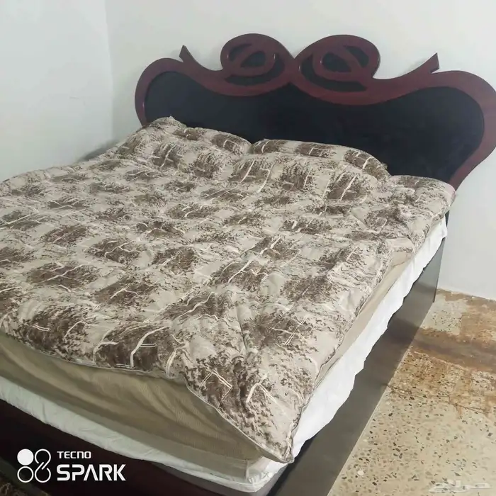 غرفه نوم مع التسريحه بدون مرتبه 0