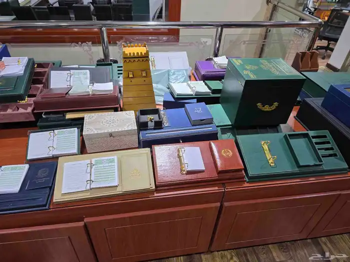 دعاية وإعلان مطبوعات بنر أسوار ستيكر ورقيات بوكسات هدايا 6