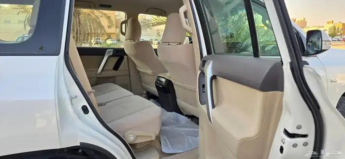 برادو 2023 نص فل V6 TXL 18